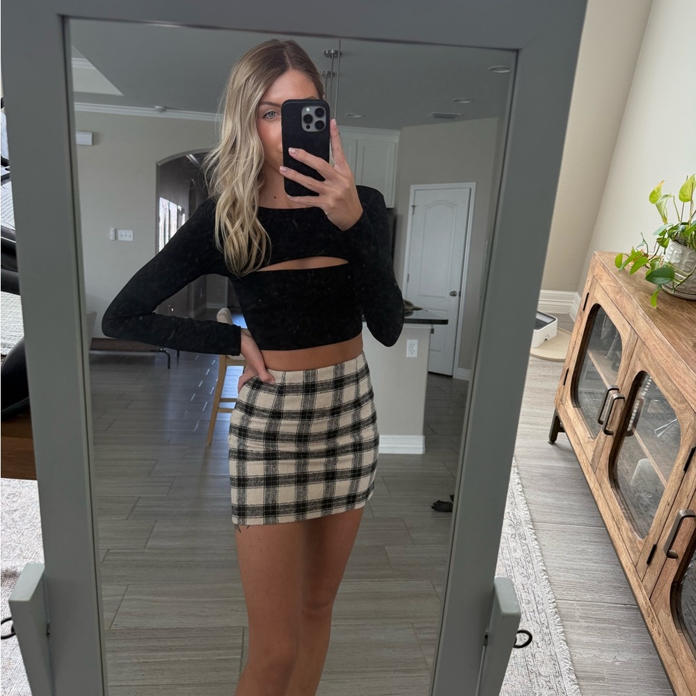 Forever 21 Black and White Pencil Mini Skirt Night Out
